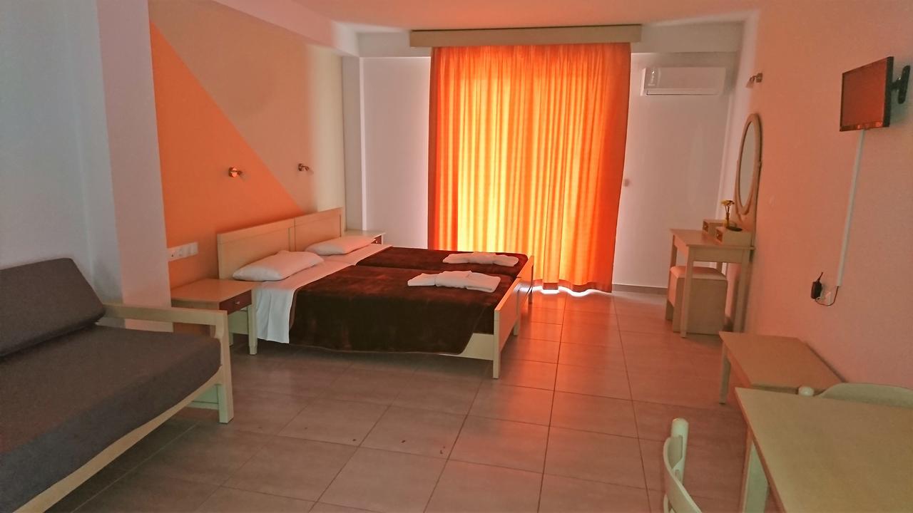 Christakis Aparthotel Sidari  Exterior photo